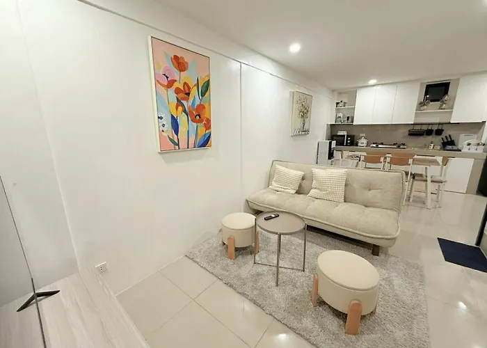 3 Bedroom Batasan Qc For 10 * Manila